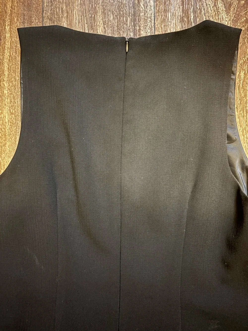 Trina Turk black sleeveless v-neck midi dress - Picture 11 of 13